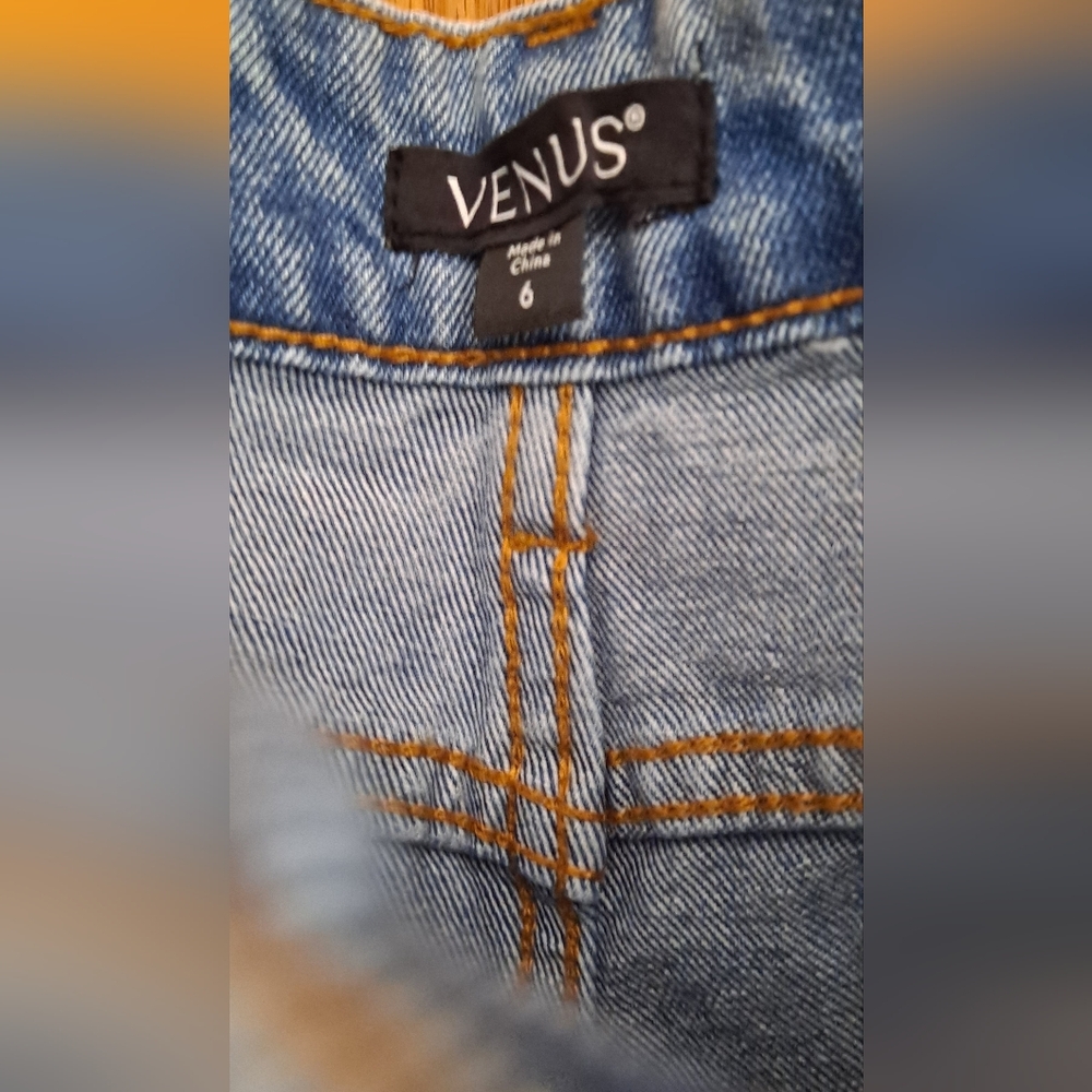 NWT VENUS Denim Blue Women's Shorts with Rhinestone Accents - Picture 8 of 9